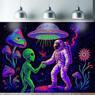 Imagem de Starlit Patio Tapeçaria de Astronauta Alienígena Luz Negra UV Reativo Pendurado na Parede OVNI Cogumelos Espaço Galáxia para Quarto Dormitório Sala de Estar Brilhante Psicodélico Decoração