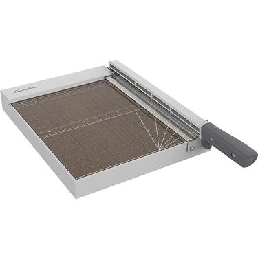 Imagem de Swingline Cortador de papel, cortador de papel guilhotina, comprimento de corte de 30,48 cm, capacidade de 10 folhas, madeira, corte clássico 1210W com EdgeGlow (G7010011)