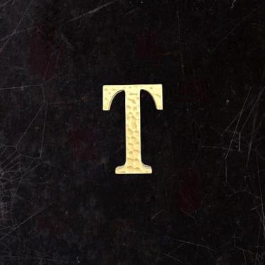 Imagem de BWRMHME Letras e números autoadesivos de latão sólido com textura de estria maleolar – Alfabeto de metal de 4,5 cm de ouro antigo para porta, parede, placa de sinalização de caixa de correio, rua e