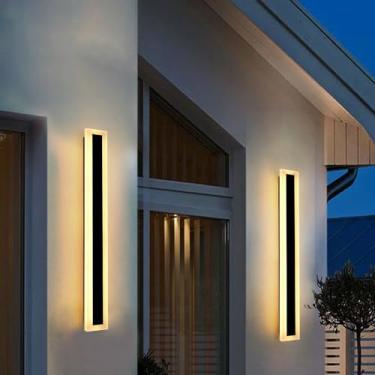 Imagem de TooCust Pacote com 2 lâmpadas de parede LED de 59,9 cm de comprimento, IP65 à prova d'água, 24 W branco quente 3000 K, fita de luz estreita, arandela de parede longa para garagem, instalação com fio