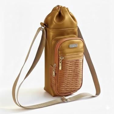 Imagem de Bolsa Térmica (OURO COM CARAMELO TRANÇADO) GALANTE para Garrafa de 2 LITROS em Couro Sintético - Coleção Cores VERÃO 2026