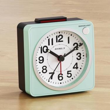 Imagem de AYRELY Despertador analógico de viagem ultra pequeno de 6,6 cm × 3,6 cm, silencioso, sem tique-taque com soneca e luz, relógio de mesa de cabeceira retrô para quarto, interruptor de alarme superior