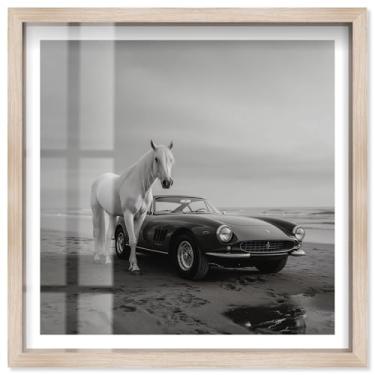 Imagem de Two Classic Beauties I Shadowbox Print Glam Wall Art por Notoriart, moldura loira, 53 x 53 cm