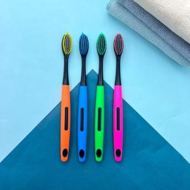 Imagem de Kit 120 Escovas De Dente Macia Com Capa Protetora - Escova Dental