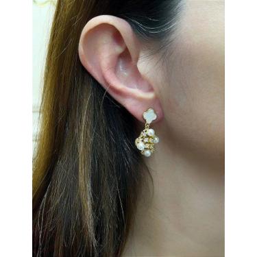 Imagem de Brinco Trevo com Madreperola e Zircônia - Banho de Ouro com Verniz Ita