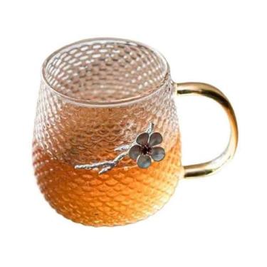 Imagem de Caneca de vidro padrão de escama de peixe com alça dourada, copo de vidro borossilicato transparente de 230 ml com decoração de flor de ameixa de estanho