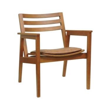 Imagem de Poltrona Cairo Madeira Maciça Encosto Ripado Assento Anatômico - Amêndoa - Estofado Corano Marrom Mescla