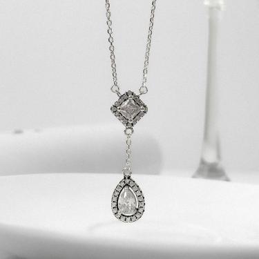 Imagem de Colar Com Pingente Gota Cravejado Zircônias Prata 925