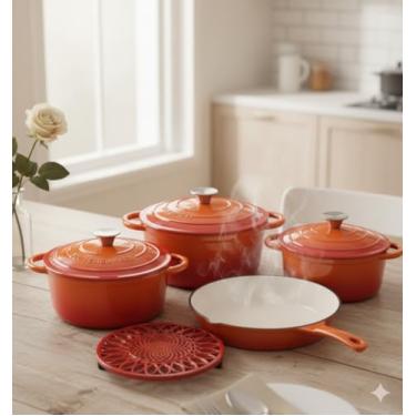 Imagem de Conjunto de Panelas em Ferro Fundido Esmaltado, 5 Peças, Jogo de Cozinha, com Tampas e 1 Suporte, 3 Panelas Caçarolas 1 Frigideira Forno Fogão a Gás Indução (LARANJA)