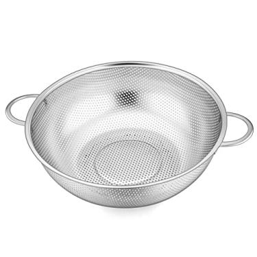Imagem de TeamFar Escorredor de aço inoxidável, coador de alimentos de metal microperfurado 5QT com alças, para drenagem, lavagem, vapor, não tóxico e pode ser lavado na lava-louças, construção sólida e 3 pés estáveis