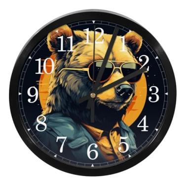Imagem de LILINWAN Relógio de parede vintage silencioso de urso retrô com fundo laranja - Relógios de quartzo grandes operados por bateria de 25 x 25 cm com design clássico para decoração de casa e escritório