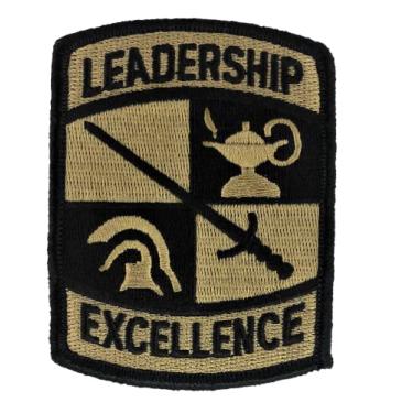 Imagem de ROTC Cadet Leadership Excellence - Patch OCP com fecho de gancho (EA)