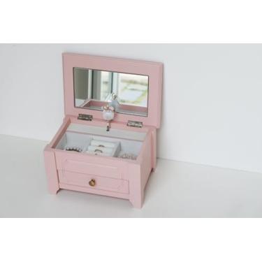 Imagem de Arlo Belle Caixa de joias musical infantil com fechadura e espelho, organizador de joias de madeira com bailarina giratória e música You Are My Sunshine, decoração de casa e presentes para meninas