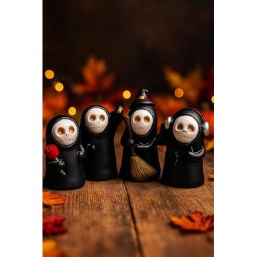 Imagem de khevga Conjunto de 4 figuras de decoração de Halloween - mini figuras de decoração de Ceifador em preto - Motivos engraçados de Ceifador - Decoração de mesa, boneco de colecionador, ideia de presente
