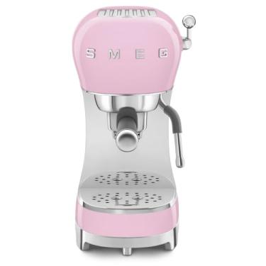 Imagem de Smeg - Máquina de café expresso manual com varinha de vapor, 15 barras de pressão, filtro suporte de aço inoxidável, aquecedor de copos passivo, controlos fáceis de usar e colher de medição fabricada