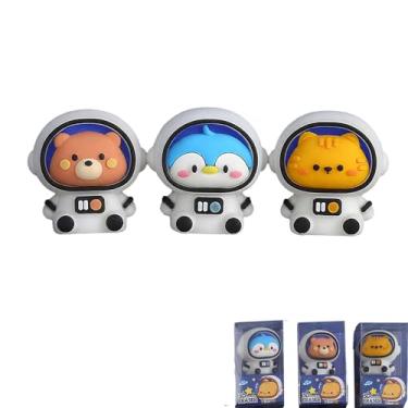 Imagem de Lucreign 3 Pack Cute Animal Astronaut 3D Erasers, Adorable Penguin Cat Bear Space Theme Stationery Set for Classroom Supplies, Home Office Desktop Decor