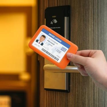 Imagem de Pacote com 3 porta-crachás de identificação vertical com clipe deslizante – protetor de cartão de plástico branco durável, capa transparente para cartões de acesso ao escritório, chaves, licenças e