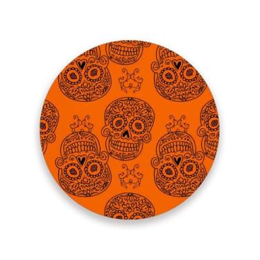 Imagem de JUZIHAI Conjunto de 2 porta-copos com estampa de caveira de Halloween, porta-copos redondos de pedra de cerâmica absorvente de 9 cm com base de cortiça, tapete de proteção de mesa para cozinha, bar