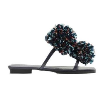 Imagem de Sandália Rasteira Bico Quadrado Pompom Arezzo Feminino-Feminino