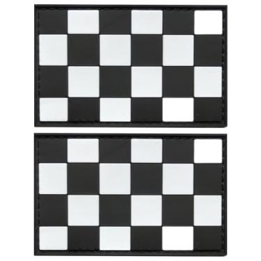 Imagem de Patch de bandeira de corrida preto e branco quadriculado de borracha PVC para chapéus, bolsas táticas, jaquetas, remendo de roupas do time militar (pacote com 2)