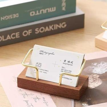 Imagem de Suporte de cartão de visita moderno para mesa, suporte de exibição de cartão base de aço inoxidável e madeira, organizador de mesa de escritório (ouro)