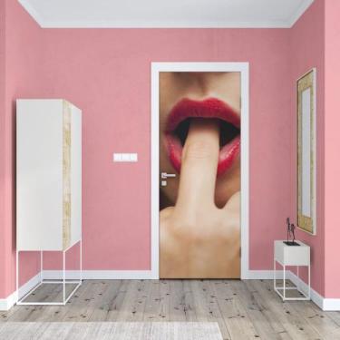 Imagem de Adesivo de Porta Mulher Dedo 01 - Império da Impressão, P - 70cm x 210