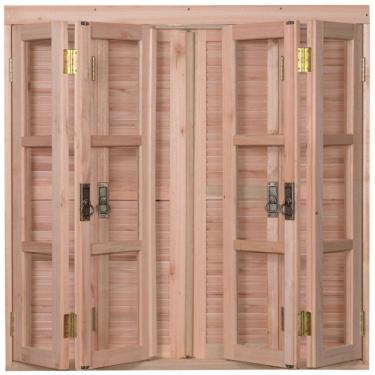 Imagem de Janela com Caixilhos Pantográficos Vidros Quadriculados Veneziana Pantográfica