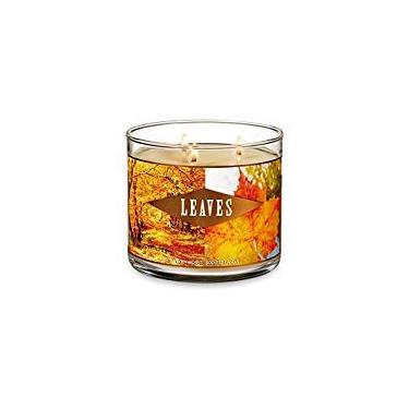 Imagem de Vela perfumada Bath & Body Works 3 pavios em folhas