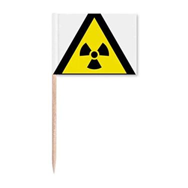 Imagem de Símbolo de aviso amarelo preto ionização radiação triângulo palito bandeiras marcador decoração de festa