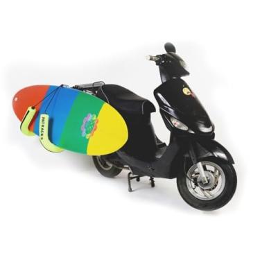 Imagem de PAT RACKS Rack de prancha de surfe Deluxe para motocicleta/scooter (com bagageiro) – 2 suportes de braço, espuma protetora grossa, fixação ajustável para poste de assento, instalação rápida e fácil –