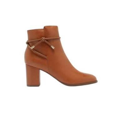 Imagem de Bota Feminina Couro Cano Curto Tira Nó Arezzo-Feminino