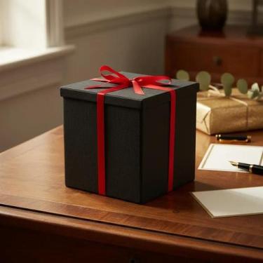 Imagem de Caixa Embalagem Premium para Presente Extra Grande Preta com Laço Verm