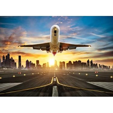 Imagem de BELECO Pano de fundo de avião 2,4 x 1,8 m Tecido comercial avião aterrissagem aeroporto pista de fundo moderno cidade arranha-céus cenário céu pôr do sol cenário para decorações de festa, férias