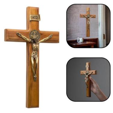 Imagem de Crucifixo De Parede Madeira São Bento Metal Ouro Velho 26 Cm - FORNECE