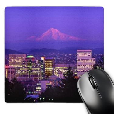 Imagem de Mouse pad com acabamento fosco rosa 3D "USA Oregon Portland. Horizonte da cidade e Monte HoodUs38 Bja0165Jaynes Gallery" - 20,32 x 20,32 cm - mp_93476_1