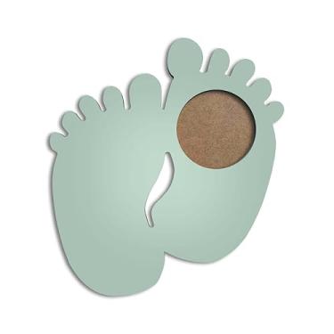 Imagem de Porta Maternidade Colorido Em Forma de Pezinhos Em Mdf Com PVC Antirreflexo Cor:Verde Paraíso;Tamanho:27x30 cm