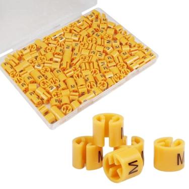 Imagem de Yinpecly 150 peças de plástico cabide tamanho color-coding vestuário tamanho marcadores de tamanho, ajuste 3,5 mm haste para roupas números de encaixe etiquetas acessórios, código de cor, (amarelo-M)