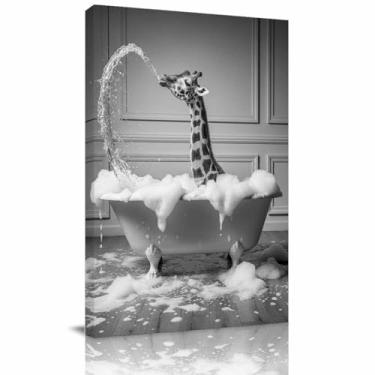 Imagem de Linda girafa decoração de parede de banheiro girafa engraçada tomando banho na banheira banheiro arte de parede emoldurada pintura humor animal preto e branco imagens de arte, pronto para pendurar