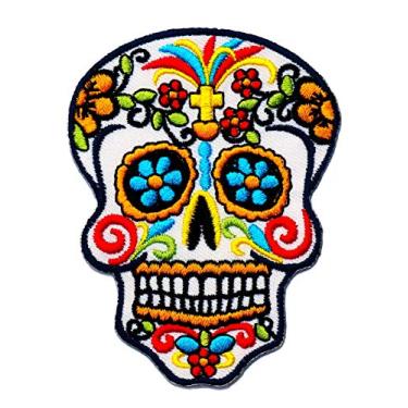 Imagem de Graphic Dust Caveira de açúcar colorida branca bordada a ferro no remendo Calavera Good Luck Applique símbolo logotipo fofo morte feliz espírito sortudo decoração Coco Day of the Dead mochila DIY