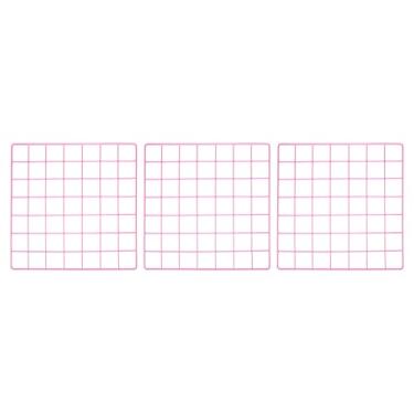 Imagem de YOKIVE 3 peças de painel de grade de arame de ferro, placa de painéis decorativos | porta-retratos para exibição de fotos moldura suspensa para escritório em casa (rosa, 35,5 x 35,5 cm)