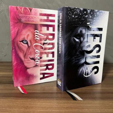 Imagem de Kit Casal 2 Bíblias Herdeira da Coroa Rosa e Leão Jesus Com Harpa e Ín