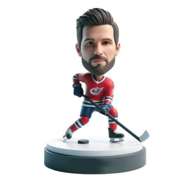 Imagem de Bobblehead de jogador de hóquei no gelo em uniforme vermelho do time com bastão e disco personalizados a partir da sua foto, decoração ideal para grutas e arenas de fãs de hóquei de hóquei no gelo
