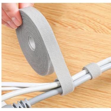 Imagem de Rolo de abraçadeira reutilizável com gancho e laço – fita organizadora de cabos ajustável para fios, configuração de mesa, gerenciamento de cabos para casa e escritório (cinza)