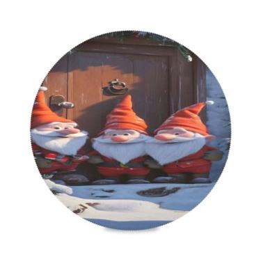 Imagem de STAYTOP Jogo americano redondo de gnomo fofo de Natal 6 peças, tapetes de mesa antiderrapantes fáceis de limpar para decoração de mesa de festa de churrasco em casa