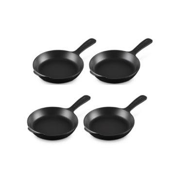 Imagem de CONJUNTO 4 MINI SKILLET LE CREUSET GOURMAND 16CM EM FERRO FUNDIDO BLACK MATTE 205051600...