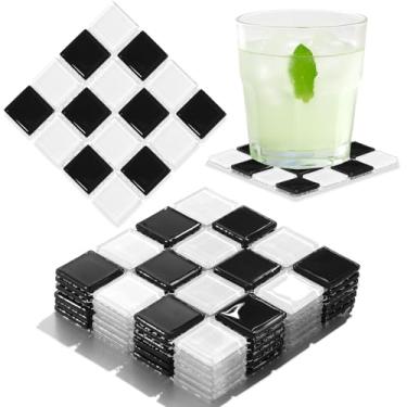 Imagem de Queekay Conjunto de 6 porta-copos xadrez preto e branco para bebidas de vidro quadrado de 10 cm, tapete xadrez para mesa de café, bar, decoração de casa, ideia de prato decorativo de Natal