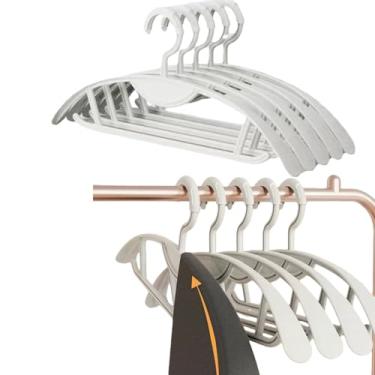 Imagem de FlyNautics Pacote com 10 cabides de suéter de ombro largo, à prova de vento, de plástico, sem batidas, ideal para quarto, uso diário, branco