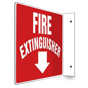 Imagem de Accuform Placa de projeção de extintor de incêndio 90D, plástico de alto impacto de 20 x 30 cm com furos de montagem pré-perfurados, feito nos EUA, PSP219