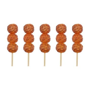 Imagem de WDONAY 5 peças de mini espetos de bolas de carne falsas, adereços realistas de comida para churrasco exibir adereços de comida para decoração de restaurante, adereços de fotografia (espetos de bolas