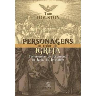 Imagem de Personagens Ao Redor Da Igreja